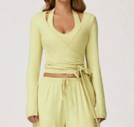 Leven Two-Piece Women’s Gym Set – Yoga & Pilates Ready Pink Baby Yellow